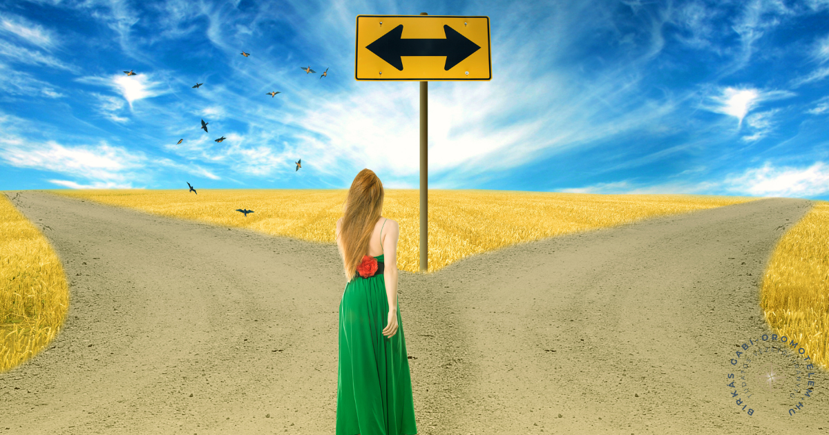 Egy nő két út között áll, a döntés súlyát jelképezve.