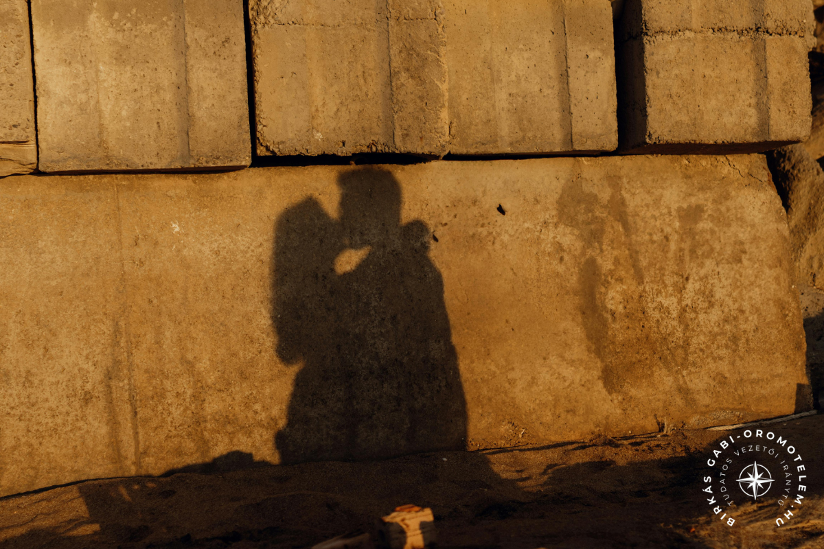 Erős vonzalom, mégis bizonytalanság? Ez a 7 kérdés segít különbséget tenni séma-kémia és valódi kapcsolódás között.